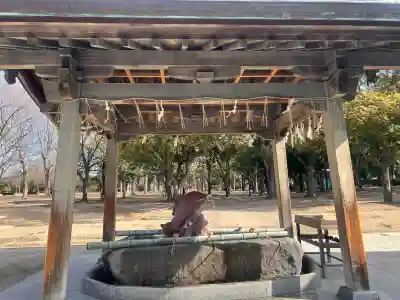 十日恵比須神社の{uncategorized: "未分類", other: "その他", undefined: "問題あり", building: "その他建物", grave: "お墓", sacred_gate: "鳥居", guardian: "狛犬", statue: "像", buddha: "仏像", history: "歴史", nature: "自然", garden: "庭園", animal: "動物", pagoda: "塔", temizu: "手水舎", mountain_gate: "山門・神門", sanctuary: "本殿・本堂", subordinate: "末社・摂社", art: "芸術", scenery: "景色", jizo: "地蔵", ema: "絵馬", goshuin: "御朱印", omikuji: "おみくじ", items: "授与品その他", amulet: "お守り", goshuincho: "御朱印帳", eats: "食事", festival: "お祭り", votive_dance: "神楽", shichigosan: "七五三参", wedding: "結婚式", experience: "体験その他", initially: "初詣", around: "周辺", anti_infection: "感染症対策"}