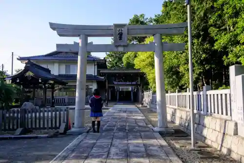 伊勝八幡宮の{uncategorized: "未分類", other: "その他", undefined: "問題あり", building: "その他建物", grave: "お墓", sacred_gate: "鳥居", guardian: "狛犬", statue: "像", buddha: "仏像", history: "歴史", nature: "自然", garden: "庭園", animal: "動物", pagoda: "塔", temizu: "手水舎", mountain_gate: "山門・神門", sanctuary: "本殿・本堂", subordinate: "末社・摂社", art: "芸術", scenery: "景色", jizo: "地蔵", ema: "絵馬", goshuin: "御朱印", omikuji: "おみくじ", items: "授与品その他", amulet: "お守り", goshuincho: "御朱印帳", eats: "食事", festival: "お祭り", votive_dance: "神楽", shichigosan: "七五三参", wedding: "結婚式", experience: "体験その他", initially: "初詣", around: "周辺", anti_infection: "感染症対策"}