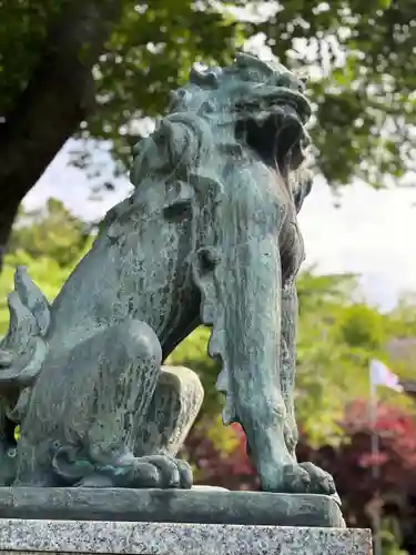 虻田神社の狛犬