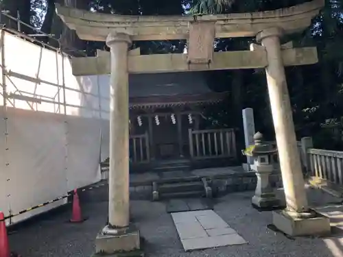 白山比咩神社の末社