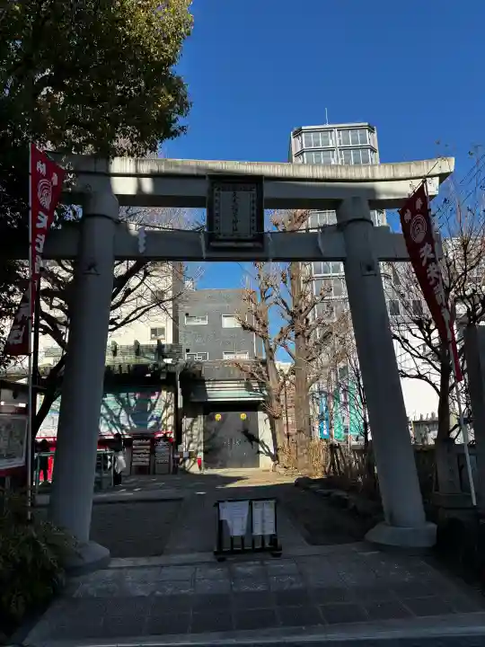 矢先稲荷神社の{uncategorized: "未分類", other: "その他", undefined: "問題あり", building: "その他建物", grave: "お墓", sacred_gate: "鳥居", guardian: "狛犬", statue: "像", buddha: "仏像", history: "歴史", nature: "自然", garden: "庭園", animal: "動物", pagoda: "塔", temizu: "手水舎", mountain_gate: "山門・神門", sanctuary: "本殿・本堂", subordinate: "末社・摂社", art: "芸術", scenery: "景色", jizo: "地蔵", ema: "絵馬", goshuin: "御朱印", omikuji: "おみくじ", items: "授与品その他", amulet: "お守り", goshuincho: "御朱印帳", eats: "食事", festival: "お祭り", votive_dance: "神楽", shichigosan: "七五三参", wedding: "結婚式", experience: "体験その他", initially: "初詣", around: "周辺", anti_infection: "感染症対策"}
