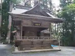 三峯神社の建物その他