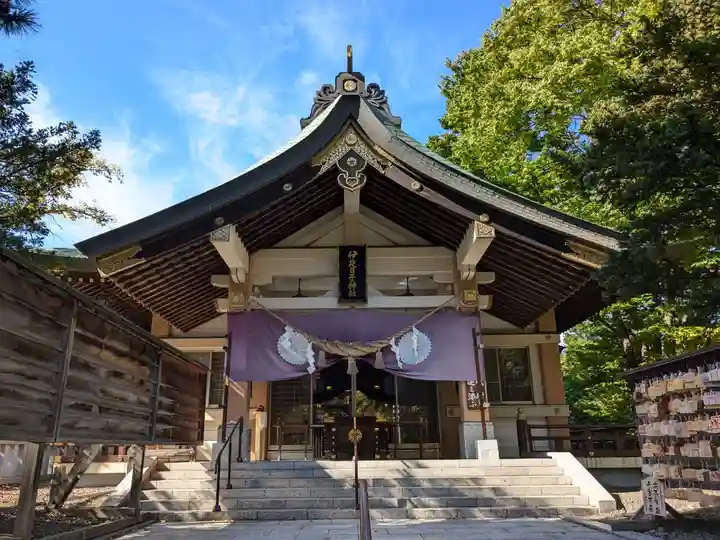 彌彦神社 (伊夜日子神社)の本殿・本堂