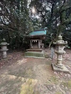 長浜神社の{uncategorized: "未分類", other: "その他", undefined: "問題あり", building: "その他建物", grave: "お墓", sacred_gate: "鳥居", guardian: "狛犬", statue: "像", buddha: "仏像", history: "歴史", nature: "自然", garden: "庭園", animal: "動物", pagoda: "塔", temizu: "手水舎", mountain_gate: "山門・神門", sanctuary: "本殿・本堂", subordinate: "末社・摂社", art: "芸術", scenery: "景色", jizo: "地蔵", ema: "絵馬", goshuin: "御朱印", omikuji: "おみくじ", items: "授与品その他", amulet: "お守り", goshuincho: "御朱印帳", eats: "食事", festival: "お祭り", votive_dance: "神楽", shichigosan: "七五三参", wedding: "結婚式", experience: "体験その他", initially: "初詣", around: "周辺", anti_infection: "感染症対策"}