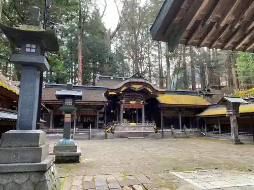 諏訪大社の本殿・本堂