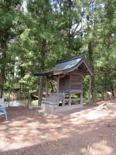 矢彦神社の末社