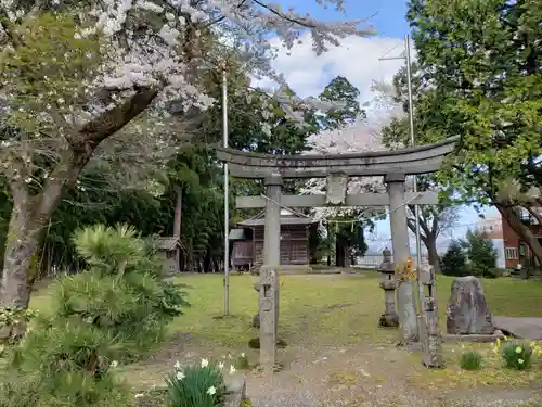 十二神社の鳥居