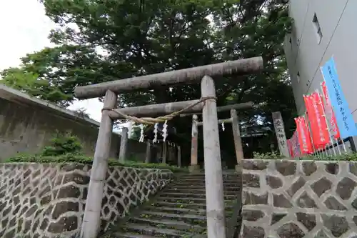 愛宕神社の鳥居