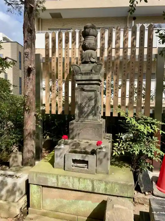 厳浄院の{uncategorized: "未分類", other: "その他", undefined: "問題あり", building: "その他建物", grave: "お墓", sacred_gate: "鳥居", guardian: "狛犬", statue: "像", buddha: "仏像", history: "歴史", nature: "自然", garden: "庭園", animal: "動物", pagoda: "塔", temizu: "手水舎", mountain_gate: "山門・神門", sanctuary: "本殿・本堂", subordinate: "末社・摂社", art: "芸術", scenery: "景色", jizo: "地蔵", ema: "絵馬", goshuin: "御朱印", omikuji: "おみくじ", items: "授与品その他", amulet: "お守り", goshuincho: "御朱印帳", eats: "食事", festival: "お祭り", votive_dance: "神楽", shichigosan: "七五三参", wedding: "結婚式", experience: "体験その他", initially: "初詣", around: "周辺", anti_infection: "感染症対策"}
