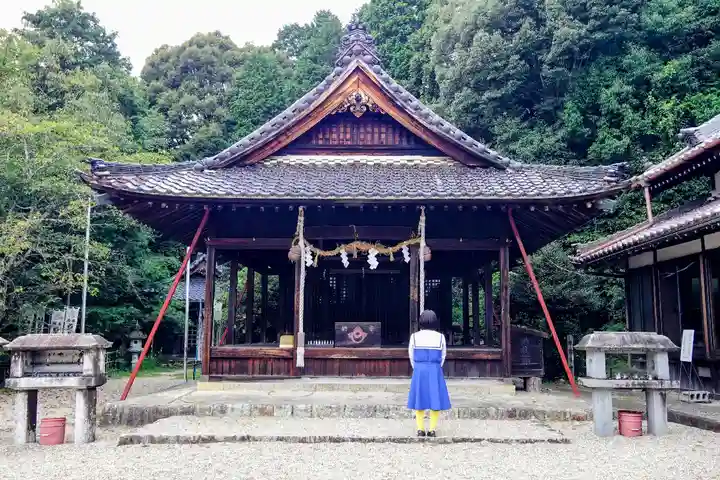 曽野稲荷神社の本殿・本堂