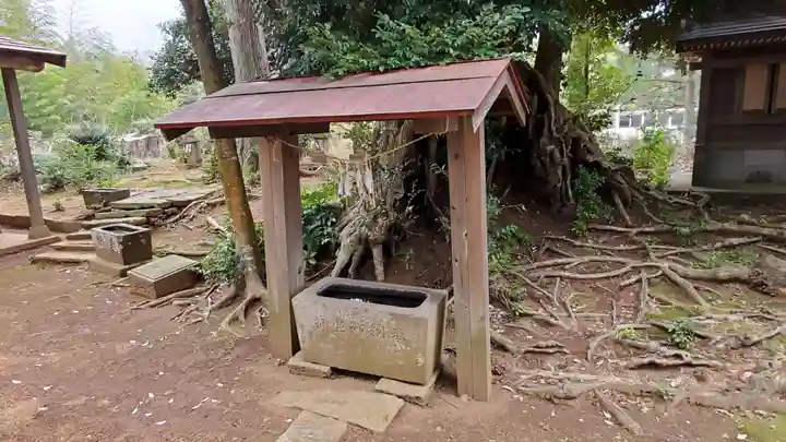 素羽鷹神社の手水舎