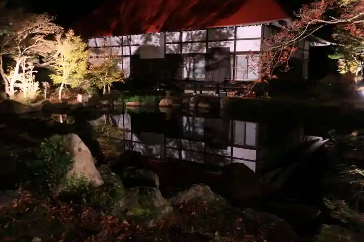 真照寺の本殿・本堂