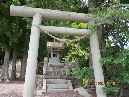 亀賀森神社の末社