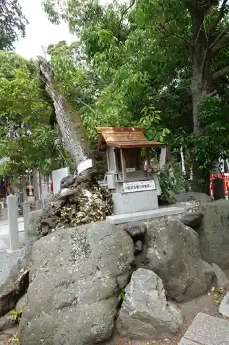 稗田野神社(薭田野神社)の末社