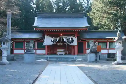 冨士御室浅間神社の本殿・本堂