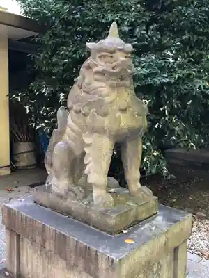 大鳥神社の狛犬