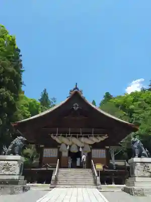 諏訪大社下社秋宮の本殿・本堂