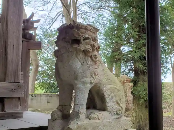 若一神社の狛犬