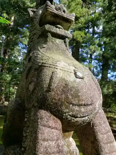 城端神明宮の狛犬