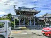 聖運寺の山門・神門