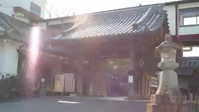 竹林院の山門・神門