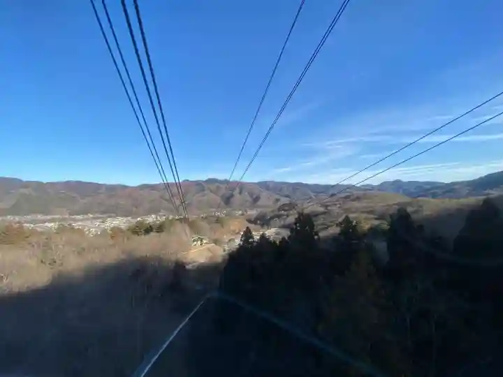 宝登山神社の{uncategorized: "未分類", other: "その他", undefined: "問題あり", building: "その他建物", grave: "お墓", sacred_gate: "鳥居", guardian: "狛犬", statue: "像", buddha: "仏像", history: "歴史", nature: "自然", garden: "庭園", animal: "動物", pagoda: "塔", temizu: "手水舎", mountain_gate: "山門・神門", sanctuary: "本殿・本堂", subordinate: "末社・摂社", art: "芸術", scenery: "景色", jizo: "地蔵", ema: "絵馬", goshuin: "御朱印", omikuji: "おみくじ", items: "授与品その他", amulet: "お守り", goshuincho: "御朱印帳", eats: "食事", festival: "お祭り", votive_dance: "神楽", shichigosan: "七五三参", wedding: "結婚式", experience: "体験その他", initially: "初詣", around: "周辺", anti_infection: "感染症対策"}