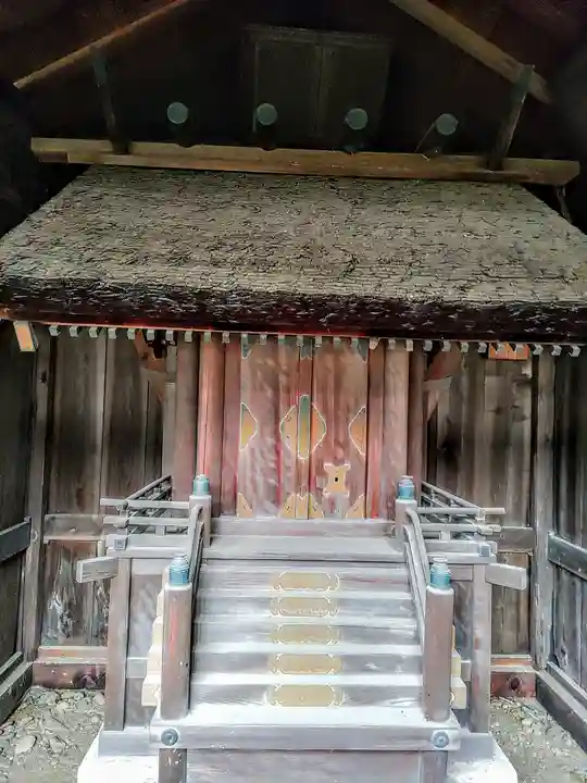 総社(白鳥町)の末社・摂社