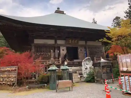 両子寺の本殿