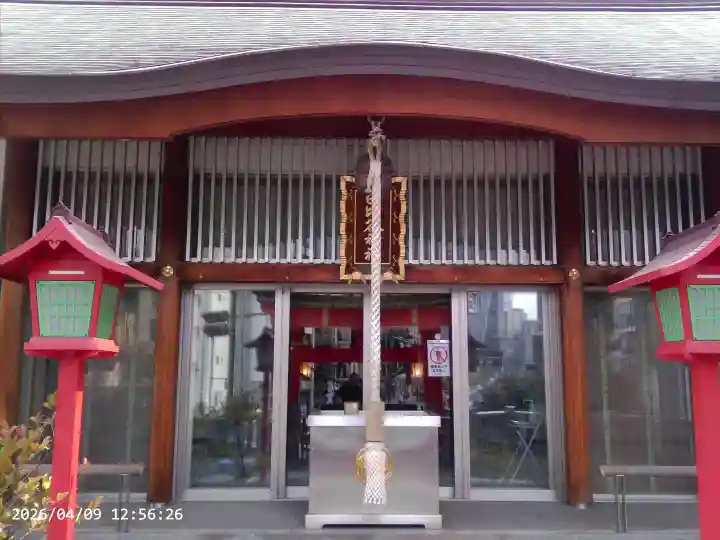 日比谷神社の{uncategorized: "未分類", other: "その他", undefined: "問題あり", building: "その他建物", grave: "お墓", sacred_gate: "鳥居", guardian: "狛犬", statue: "像", buddha: "仏像", history: "歴史", nature: "自然", garden: "庭園", animal: "動物", pagoda: "塔", temizu: "手水舎", mountain_gate: "山門・神門", sanctuary: "本殿・本堂", subordinate: "末社・摂社", art: "芸術", scenery: "景色", jizo: "地蔵", ema: "絵馬", goshuin: "御朱印", omikuji: "おみくじ", items: "授与品その他", amulet: "お守り", goshuincho: "御朱印帳", eats: "食事", festival: "お祭り", votive_dance: "神楽", shichigosan: "七五三参", wedding: "結婚式", experience: "体験その他", initially: "初詣", around: "周辺", anti_infection: "感染症対策"}