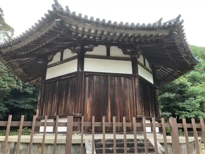 栄山寺(奈良県)
