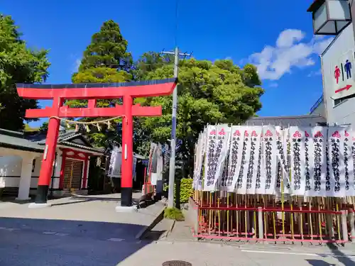 千代保稲荷神社の鳥居