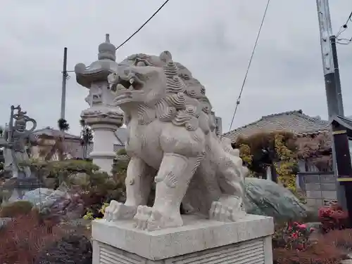 是字寺龍海院の狛犬