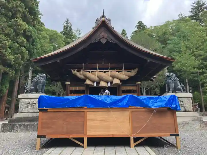 諏訪大社下社秋宮(長野県)