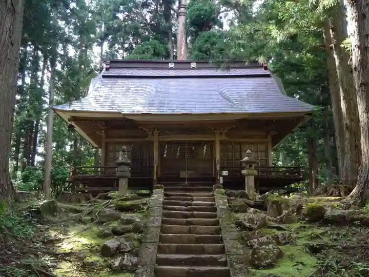 高倉神社の本殿・本堂
