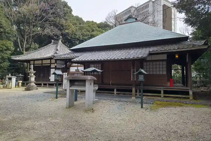 八事山 興正寺の本殿・本堂