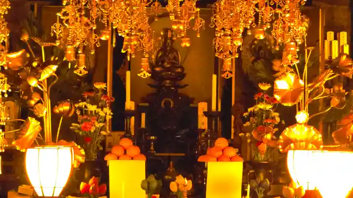真成院の{uncategorized: "未分類", other: "その他", undefined: "問題あり", building: "その他建物", grave: "お墓", sacred_gate: "鳥居", guardian: "狛犬", statue: "像", buddha: "仏像", history: "歴史", nature: "自然", garden: "庭園", animal: "動物", pagoda: "塔", temizu: "手水舎", mountain_gate: "山門・神門", sanctuary: "本殿・本堂", subordinate: "末社・摂社", art: "芸術", scenery: "景色", jizo: "地蔵", ema: "絵馬", goshuin: "御朱印", omikuji: "おみくじ", items: "授与品その他", amulet: "お守り", goshuincho: "御朱印帳", eats: "食事", festival: "お祭り", votive_dance: "神楽", shichigosan: "七五三参", wedding: "結婚式", experience: "体験その他", initially: "初詣", around: "周辺", anti_infection: "感染症対策"}