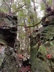 室生龍穴神社の建物その他