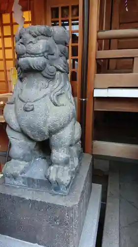 小網神社の狛犬
