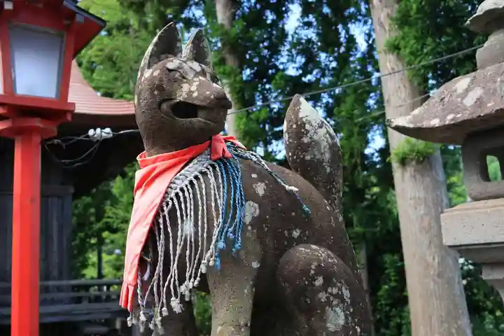 巽山稲荷神社の狛犬