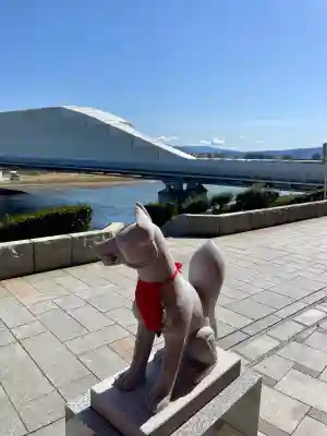 上土朝日稲荷神社の{uncategorized: "未分類", other: "その他", undefined: "問題あり", building: "その他建物", grave: "お墓", sacred_gate: "鳥居", guardian: "狛犬", statue: "像", buddha: "仏像", history: "歴史", nature: "自然", garden: "庭園", animal: "動物", pagoda: "塔", temizu: "手水舎", mountain_gate: "山門・神門", sanctuary: "本殿・本堂", subordinate: "末社・摂社", art: "芸術", scenery: "景色", jizo: "地蔵", ema: "絵馬", goshuin: "御朱印", omikuji: "おみくじ", items: "授与品その他", amulet: "お守り", goshuincho: "御朱印帳", eats: "食事", festival: "お祭り", votive_dance: "神楽", shichigosan: "七五三参", wedding: "結婚式", experience: "体験その他", initially: "初詣", around: "周辺", anti_infection: "感染症対策"}