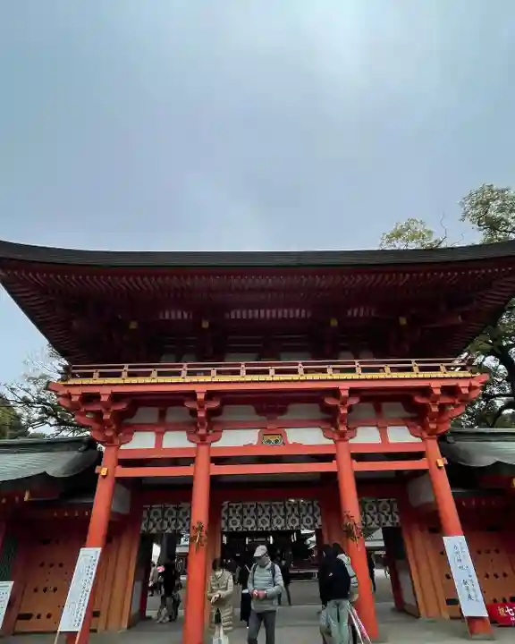 武蔵一宮氷川神社の山門・神門