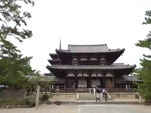 法隆寺の本殿