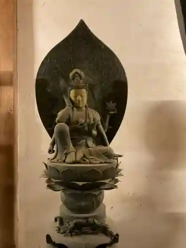 成身院　百体観音堂（さざえ堂）(埼玉県)