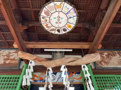 白崎八幡宮の{uncategorized: "未分類", other: "その他", undefined: "問題あり", building: "その他建物", grave: "お墓", sacred_gate: "鳥居", guardian: "狛犬", statue: "像", buddha: "仏像", history: "歴史", nature: "自然", garden: "庭園", animal: "動物", pagoda: "塔", temizu: "手水舎", mountain_gate: "山門・神門", sanctuary: "本殿・本堂", subordinate: "末社・摂社", art: "芸術", scenery: "景色", jizo: "地蔵", ema: "絵馬", goshuin: "御朱印", omikuji: "おみくじ", items: "授与品その他", amulet: "お守り", goshuincho: "御朱印帳", eats: "食事", festival: "お祭り", votive_dance: "神楽", shichigosan: "七五三参", wedding: "結婚式", experience: "体験その他", initially: "初詣", around: "周辺", anti_infection: "感染症対策"}