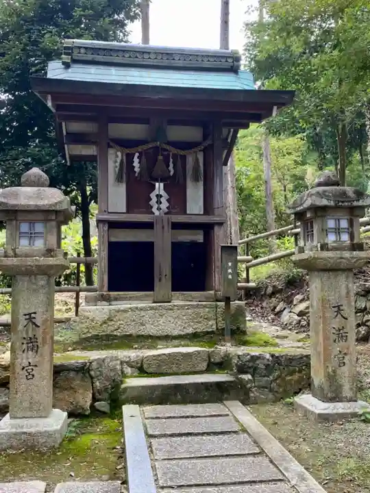 八幡宮(吉利倶八幡宮・勧修寺八幡宮)の末社・摂社