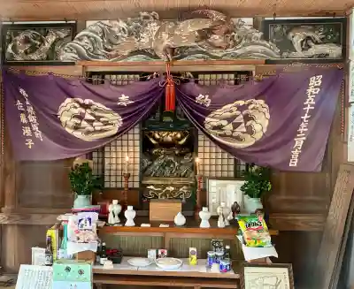嚴島神社の{uncategorized: "未分類", other: "その他", undefined: "問題あり", building: "その他建物", grave: "お墓", sacred_gate: "鳥居", guardian: "狛犬", statue: "像", buddha: "仏像", history: "歴史", nature: "自然", garden: "庭園", animal: "動物", pagoda: "塔", temizu: "手水舎", mountain_gate: "山門・神門", sanctuary: "本殿・本堂", subordinate: "末社・摂社", art: "芸術", scenery: "景色", jizo: "地蔵", ema: "絵馬", goshuin: "御朱印", omikuji: "おみくじ", items: "授与品その他", amulet: "お守り", goshuincho: "御朱印帳", eats: "食事", festival: "お祭り", votive_dance: "神楽", shichigosan: "七五三参", wedding: "結婚式", experience: "体験その他", initially: "初詣", around: "周辺", anti_infection: "感染症対策"}