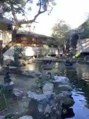 若宮神明社の庭園