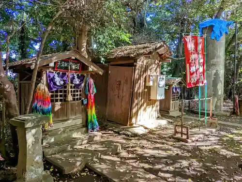 畑子安神社の末社