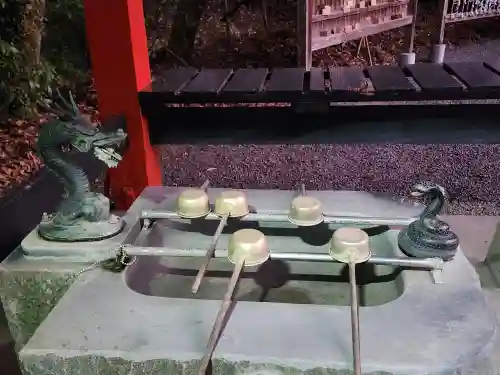 八幡神社の手水舎