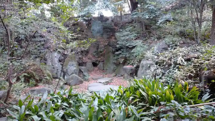 赤坂氷川神社の庭園